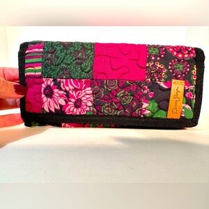 Donna Sharp Patchwork Quilted Clutch Snap & Zip Wallet Floral Green Black Pink